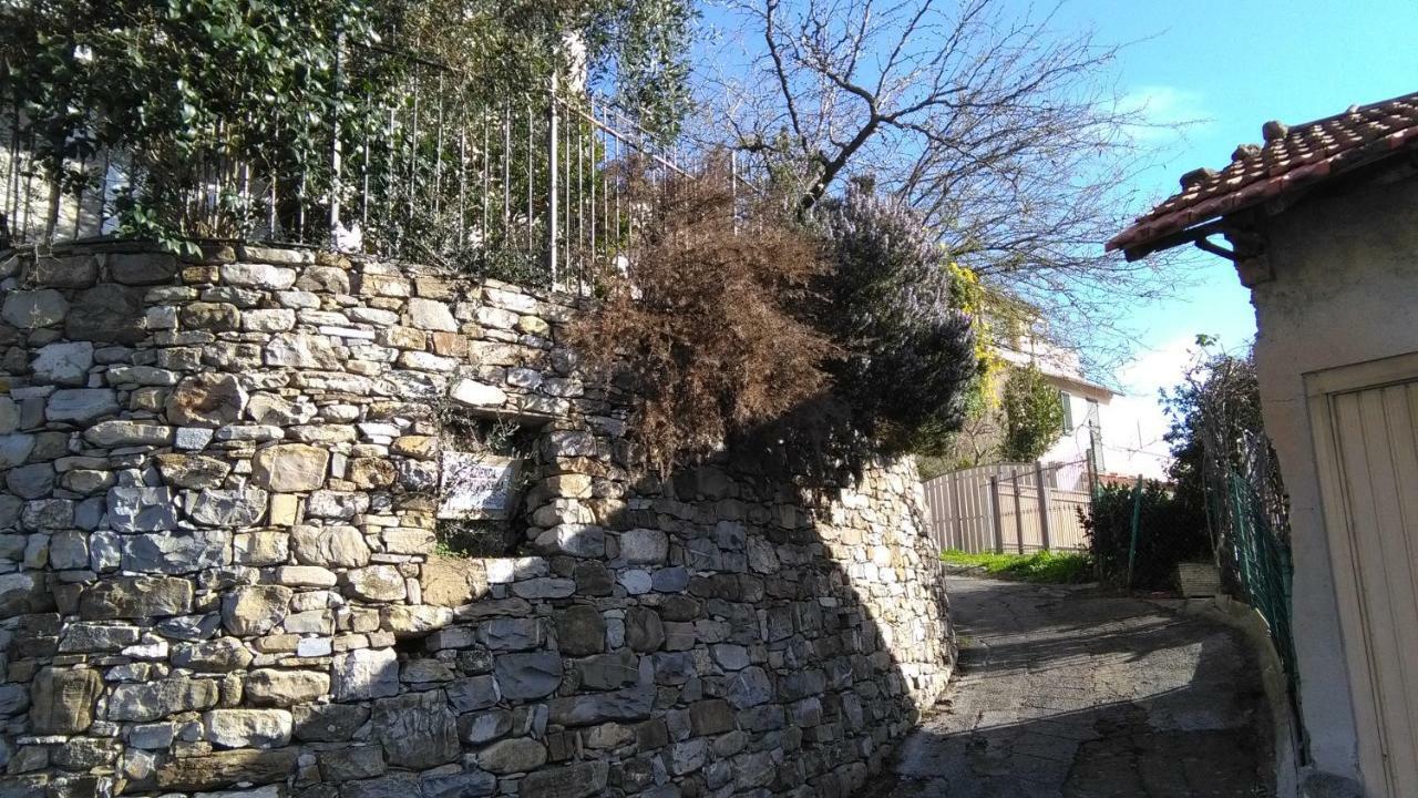 Alloggio Basilico Diano San Pietro Kültér fotó